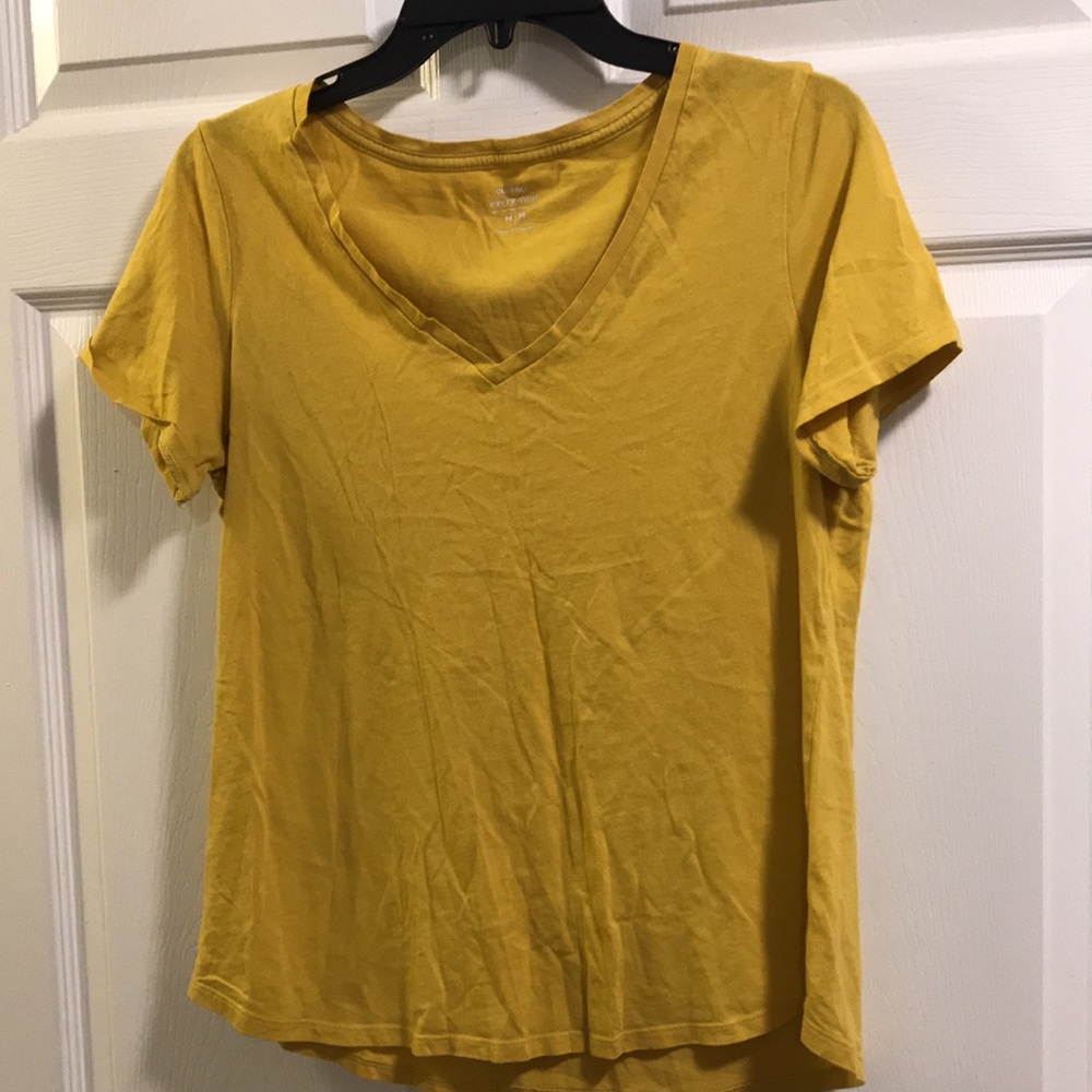 Old navy (yellowish gold) t shirt
